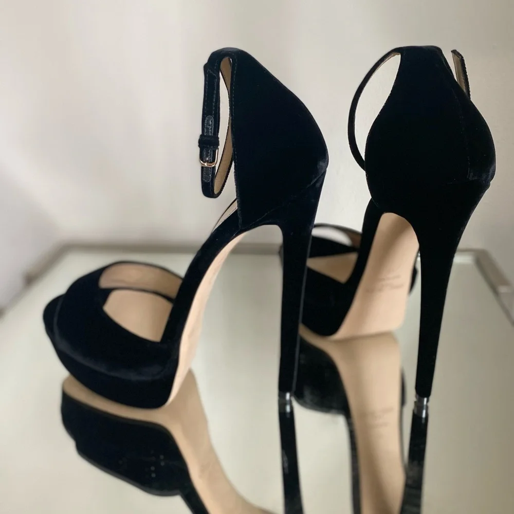 New Jimmy Choo Max 150 Black Velvet 41 $995 - Picture 9 of 17